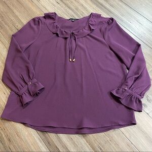 5 for $25 Harvé Bernard plum purple‎ king sleeve blouse ruffle neck